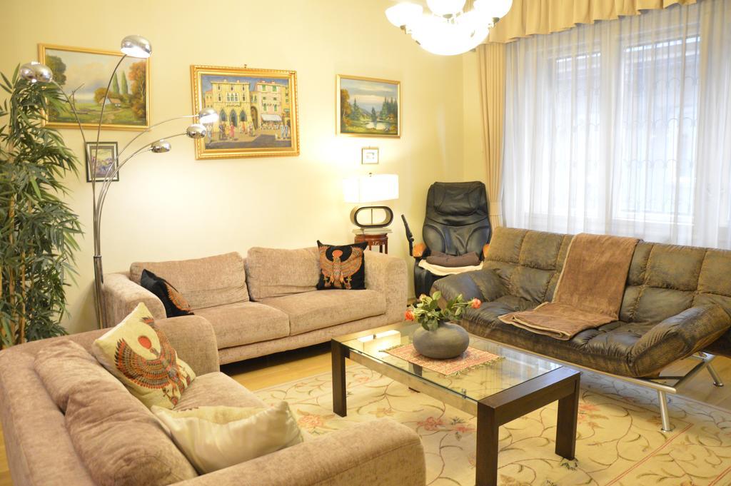 Ferienwohnung Classic Flat At Basilica Budapest Exterior foto